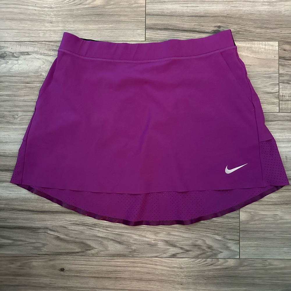 Nike Dri-Fit Fairway Golf Skirt with Pockets in Purple and Black Size Small